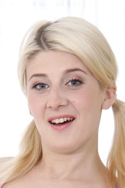 Helena Dickens