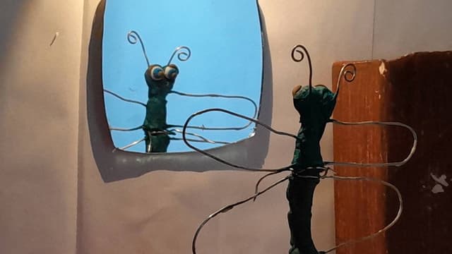 A Libélula e a Barata