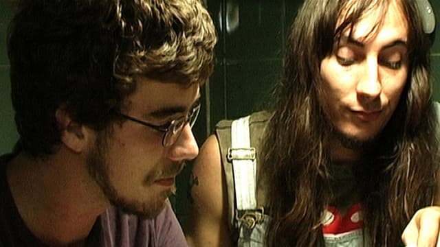 María y Juan (no se conocen y simpatizan)