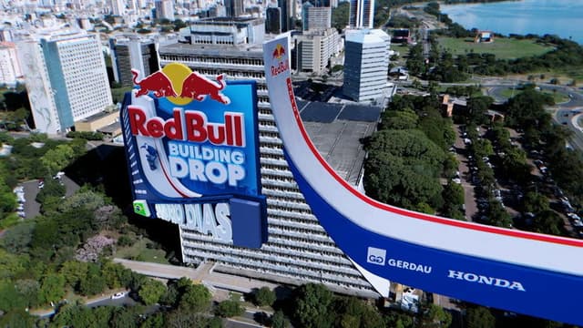 Sandro Dias's Ultimate Skate Ramp