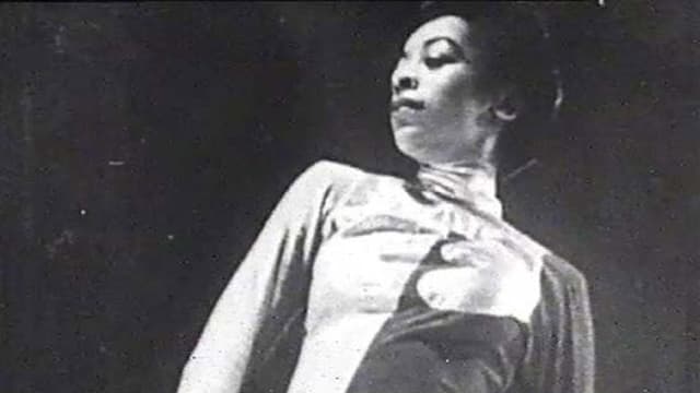 Syvilla: They Dance To Her Drum