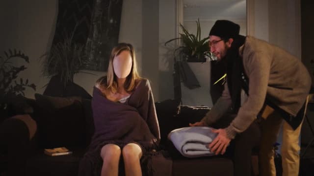 Je suis dévisagée