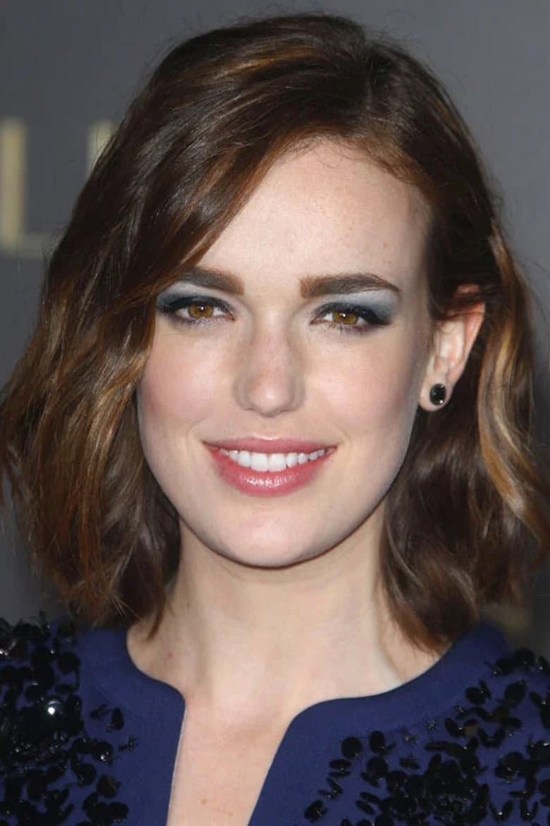 Elizabeth Henstridge