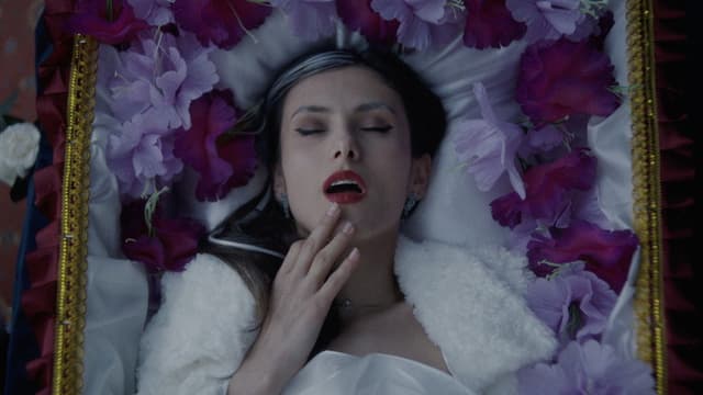 Coffin Therapy