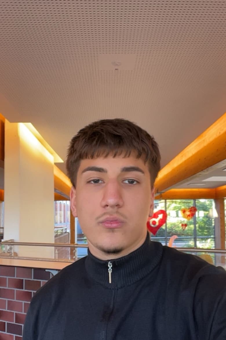Amir Elzhurkaev