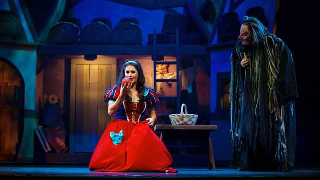 Snow White The Musical