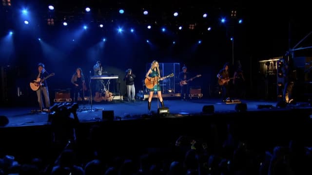 Taylor Swift: Live at CMC Rocks the Snowys