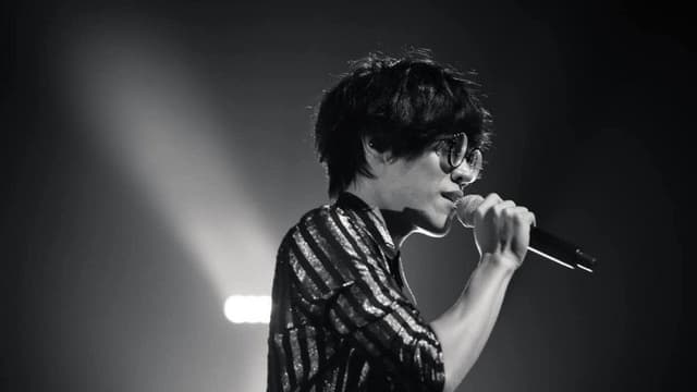Crowd Lu 11th Anniversary Adult Live Tour
