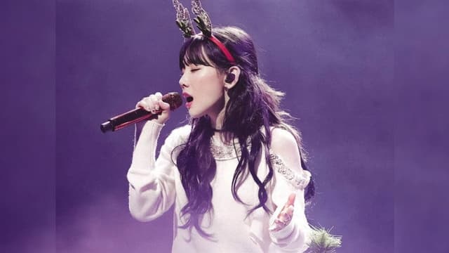 Taeyeon Special LIVE "The Magic Of Christmas Time"