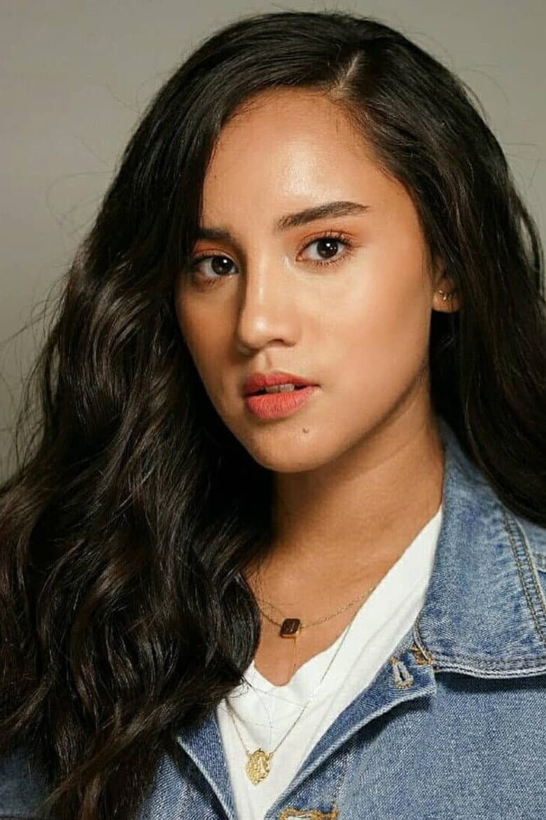 Julianne Gomez