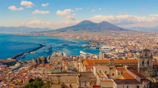Baie de Naples, la colère des volcans