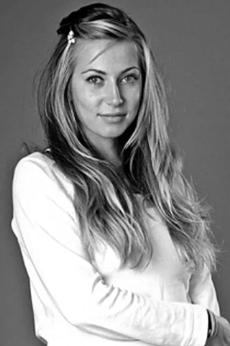 Rayna Sirmina