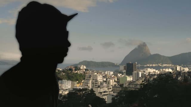 Relatos do Front: A Outra Face do Cartão Postal