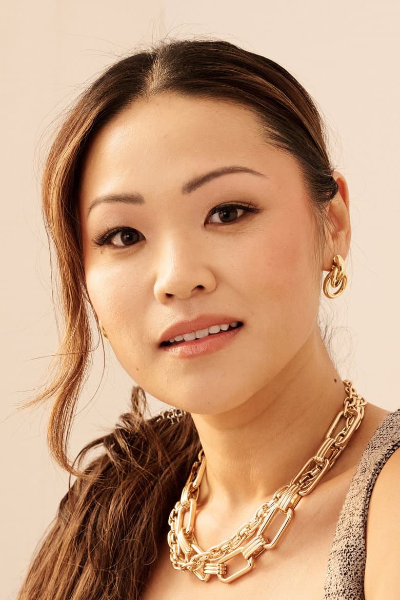 Jee Young Han